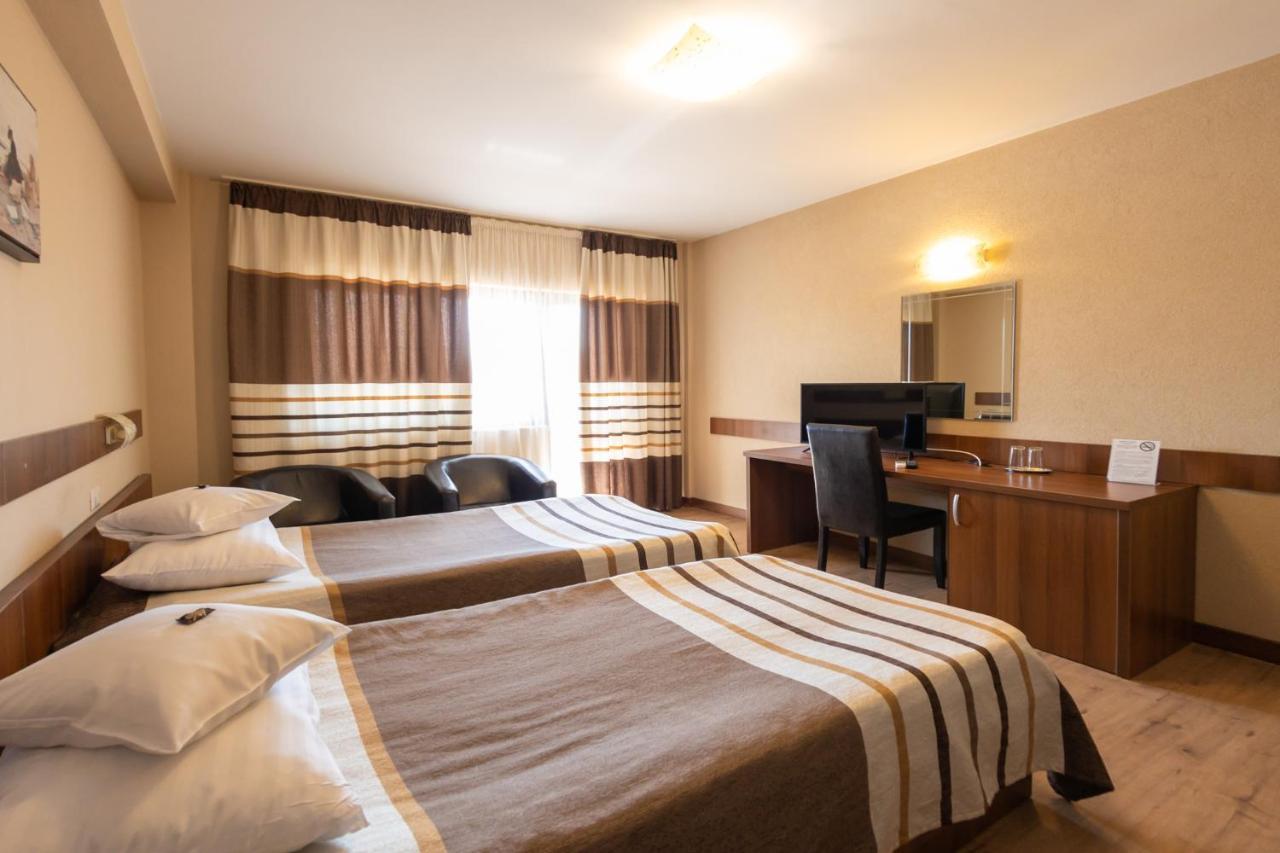 Hotel Crisana Arad Extérieur photo