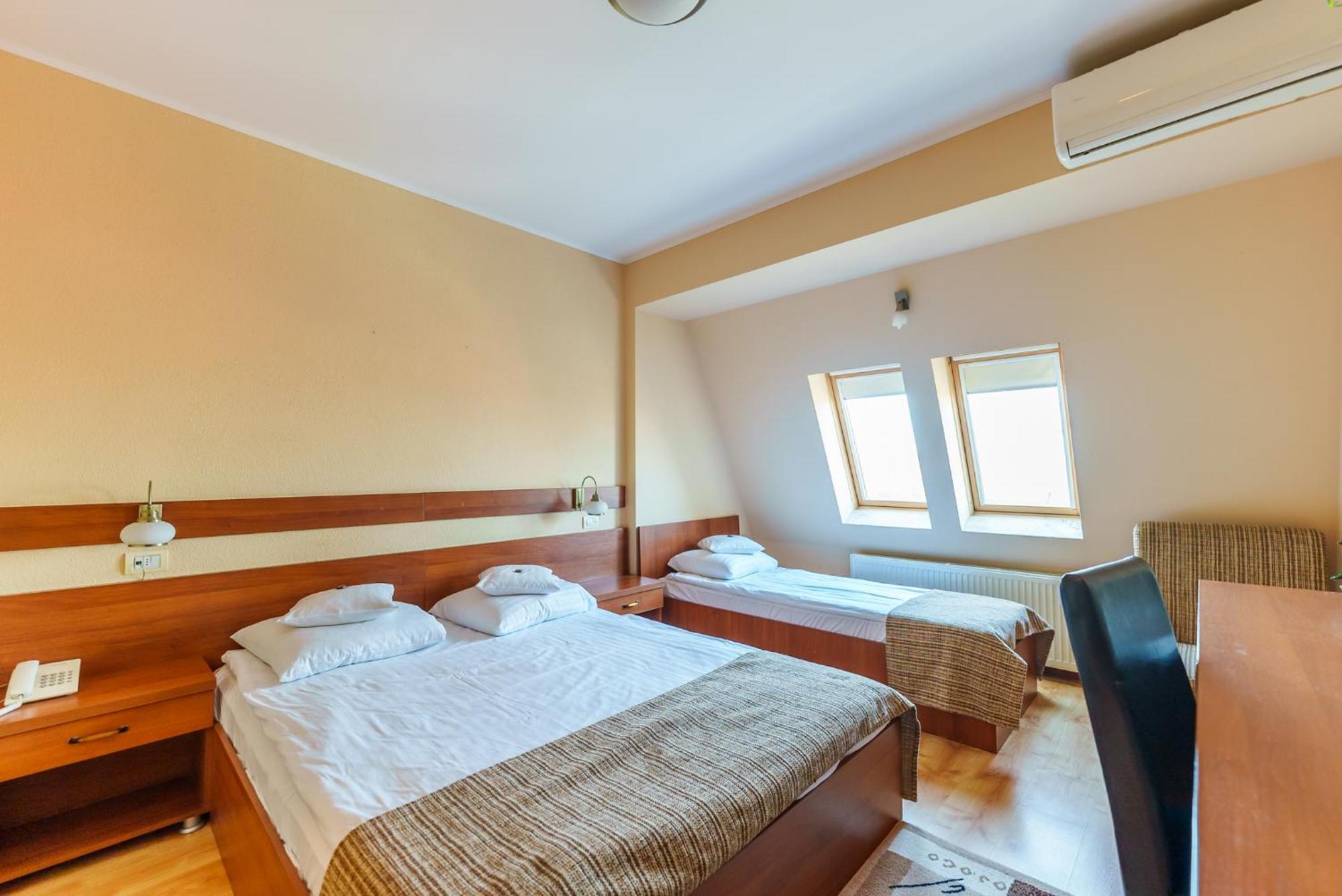 Hotel Crisana Arad Extérieur photo